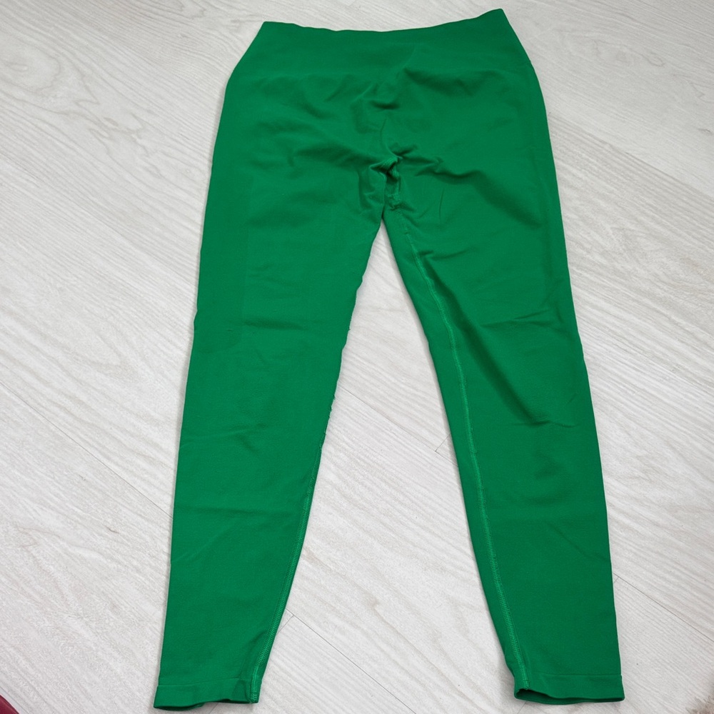 Alphalete Vibrant Green Active Leggings